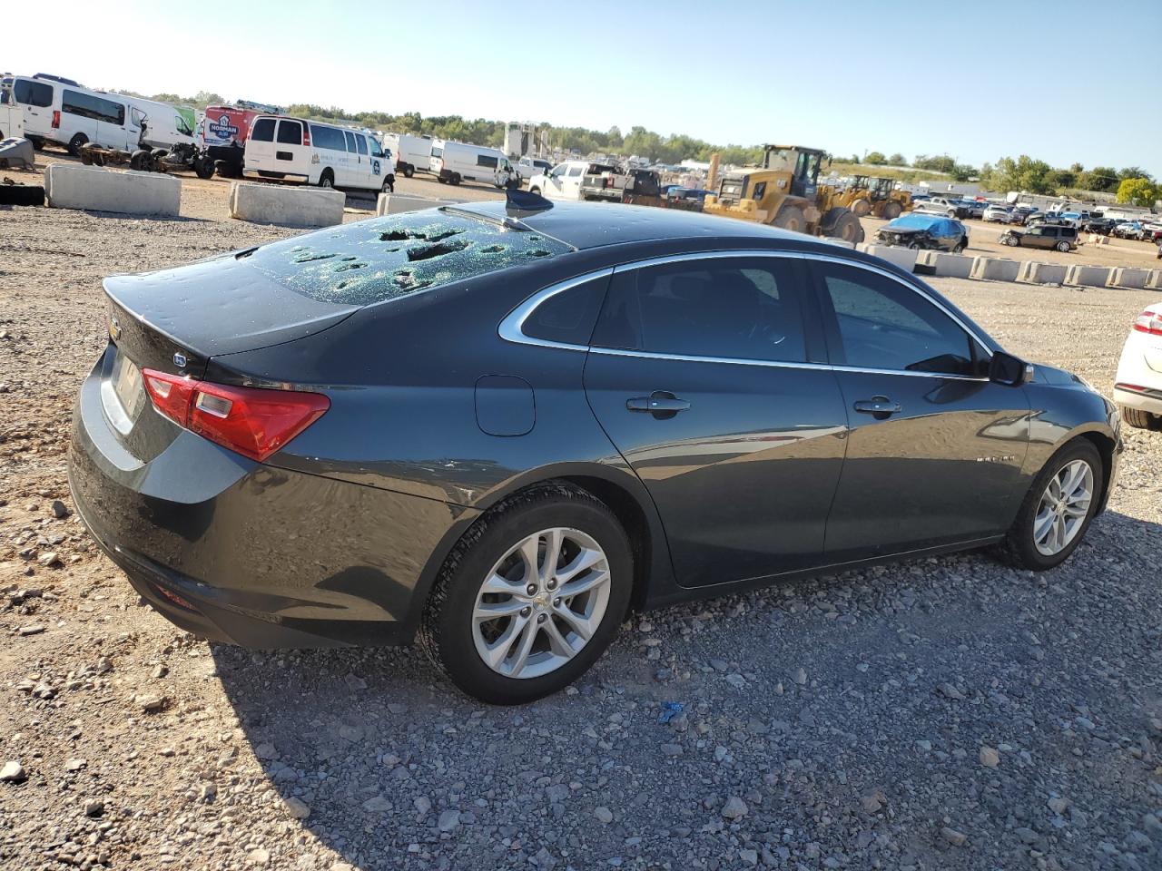 2018 Chevrolet Malibu - Image 3