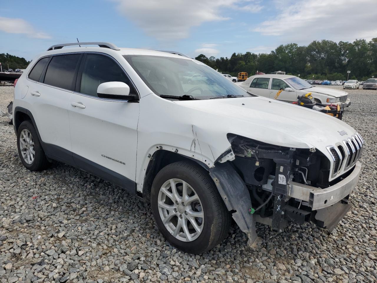 2017 Jeep Cherokee Latitude VIN: 1C4PJLCB6HW572175 Lot: 70183194