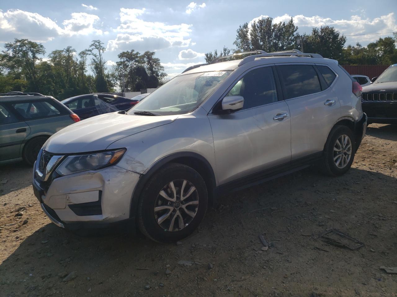 5N1AT2MTXKC840425 2019 NISSAN ROGUE - Image 1