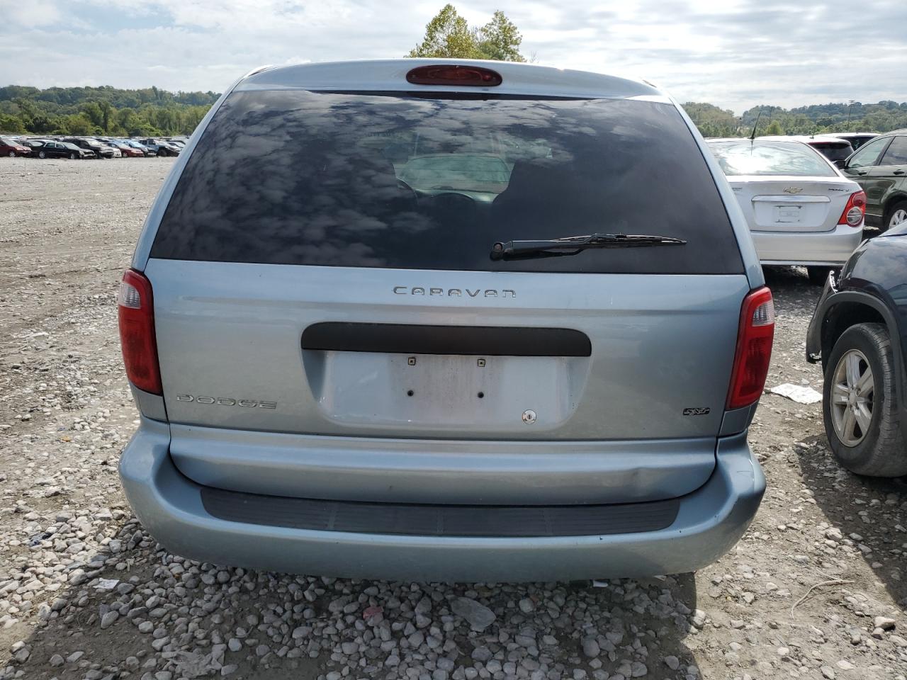 2003 Dodge Caravan Se VIN: 1D4GP25R23B319232 Lot: 70217084