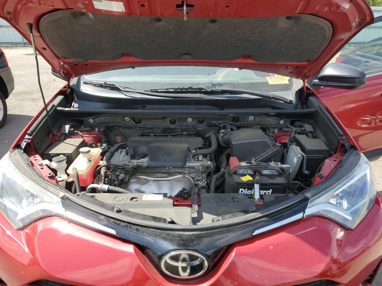 JTMZFREVXHJ116617 2017 Toyota Rav4 Le