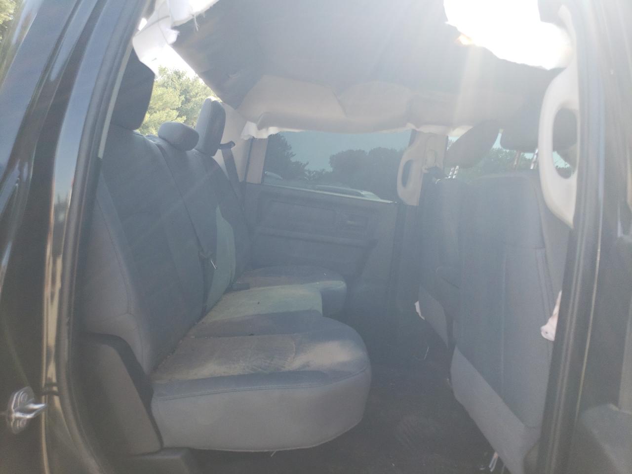 2018 RAM 1500 - Image 11
