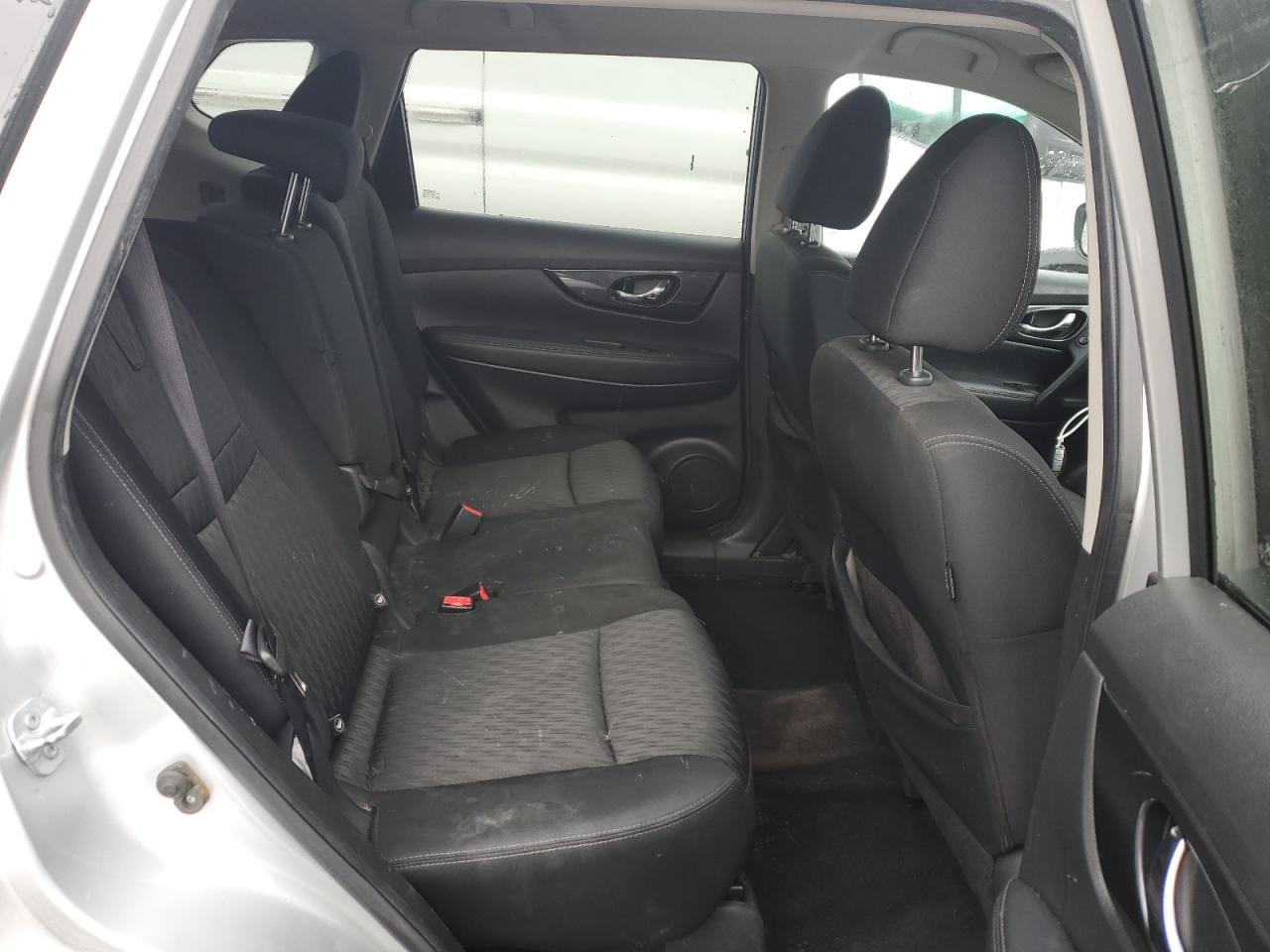 2017 Nissan Rogue - Image 11