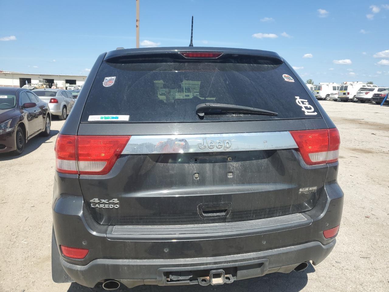 1J4RR4GT0BC542649 2011 Jeep Grand Cherokee Laredo