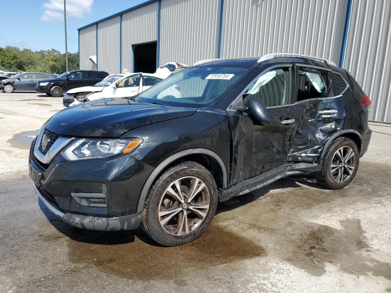JN8AT2MV6KW372265 2019 NISSAN ROGUE - Image 1