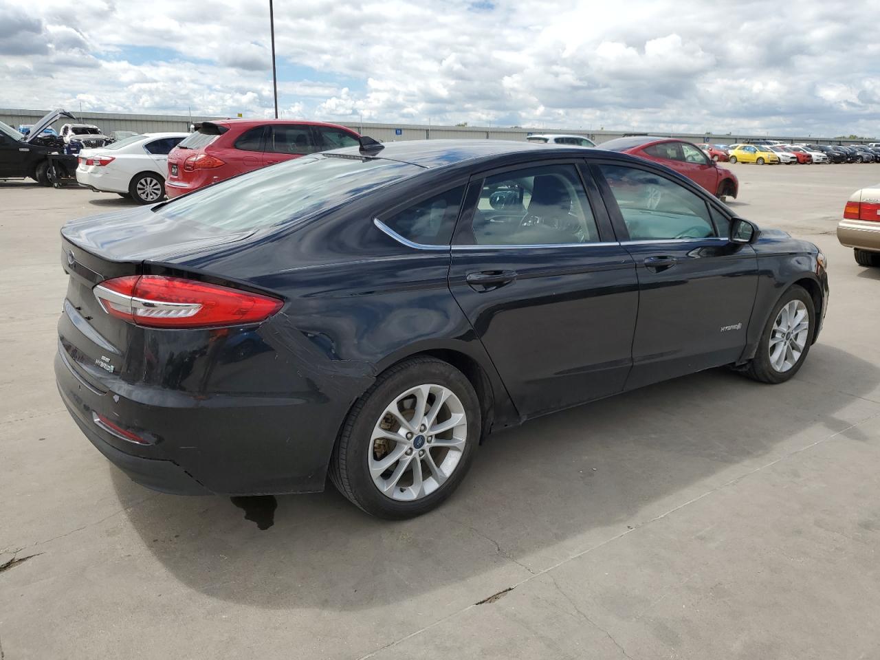 VIN 3FA6P0LU6KR237279 2019 FORD FUSION no.3