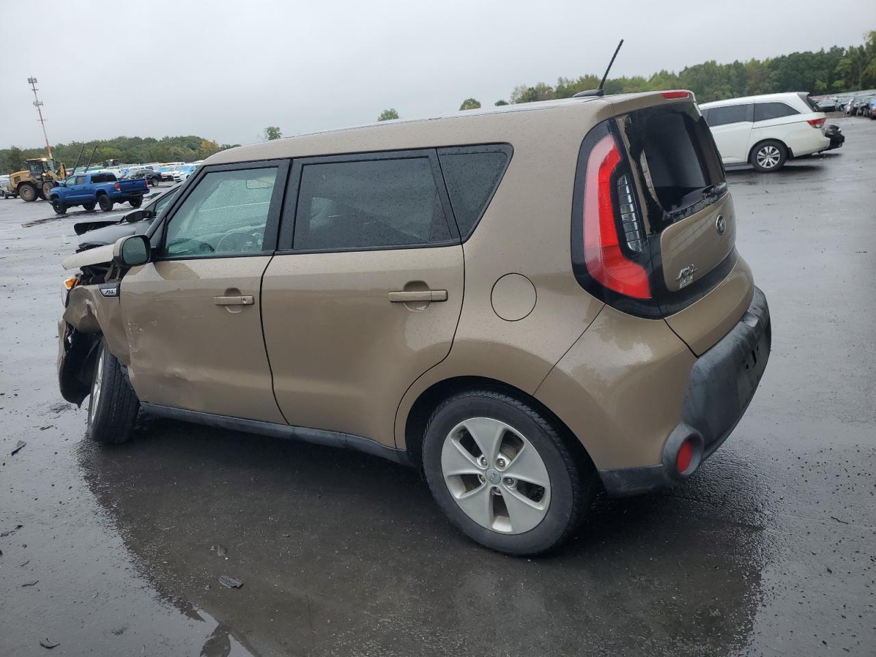 VIN KNDJN2A2XF7187121 2015 KIA SOUL no.2