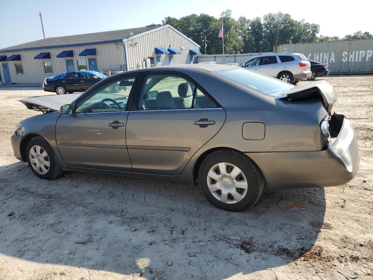 4T1BE32K74U842225 2004 Toyota Camry Le