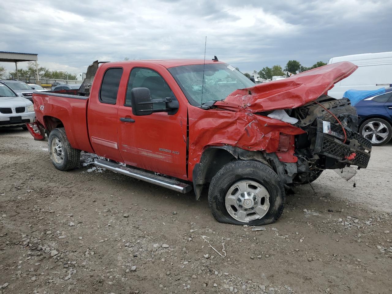 2011 Chevrolet Silverado - Image 4
