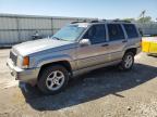 1998 Jeep Grand Cherokee Limited 5.9L for Sale in Kansas City, KS - Rear End