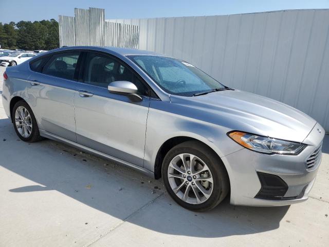 3FA6P0LU1LR134403 Ford Fusion SE 4