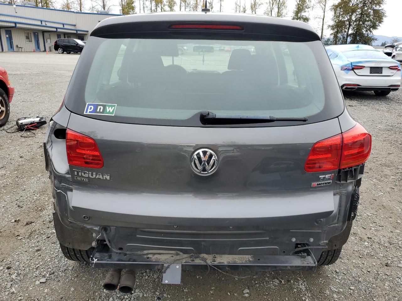 WVGBV7AXXHK048678 2017 Volkswagen Tiguan S