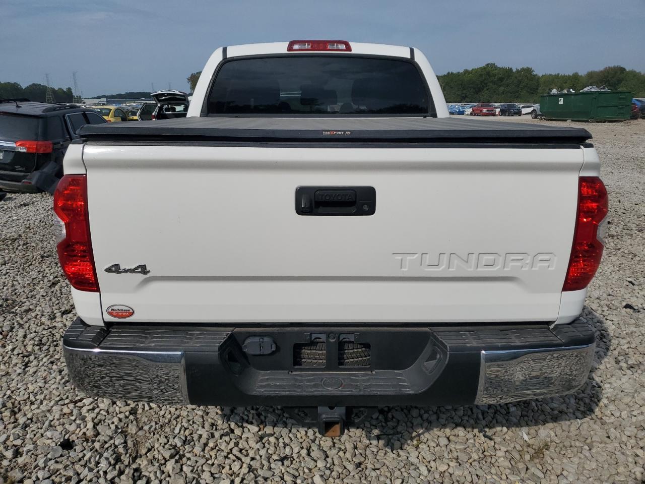 5TFDW5F15JX703258 2018 Toyota Tundra Crewmax Sr5