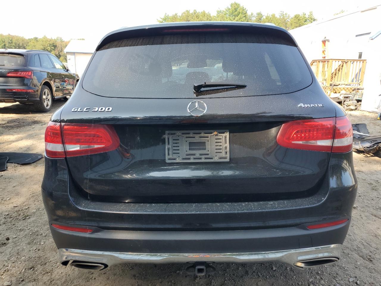 WDC0G4KB5HF186915 2017 Mercedes-Benz Glc 300 4Matic