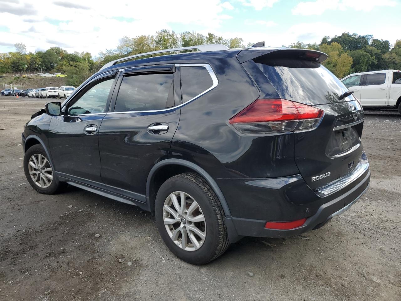 KNMAT2MV2KP520823 2019 NISSAN ROGUE - Image 2