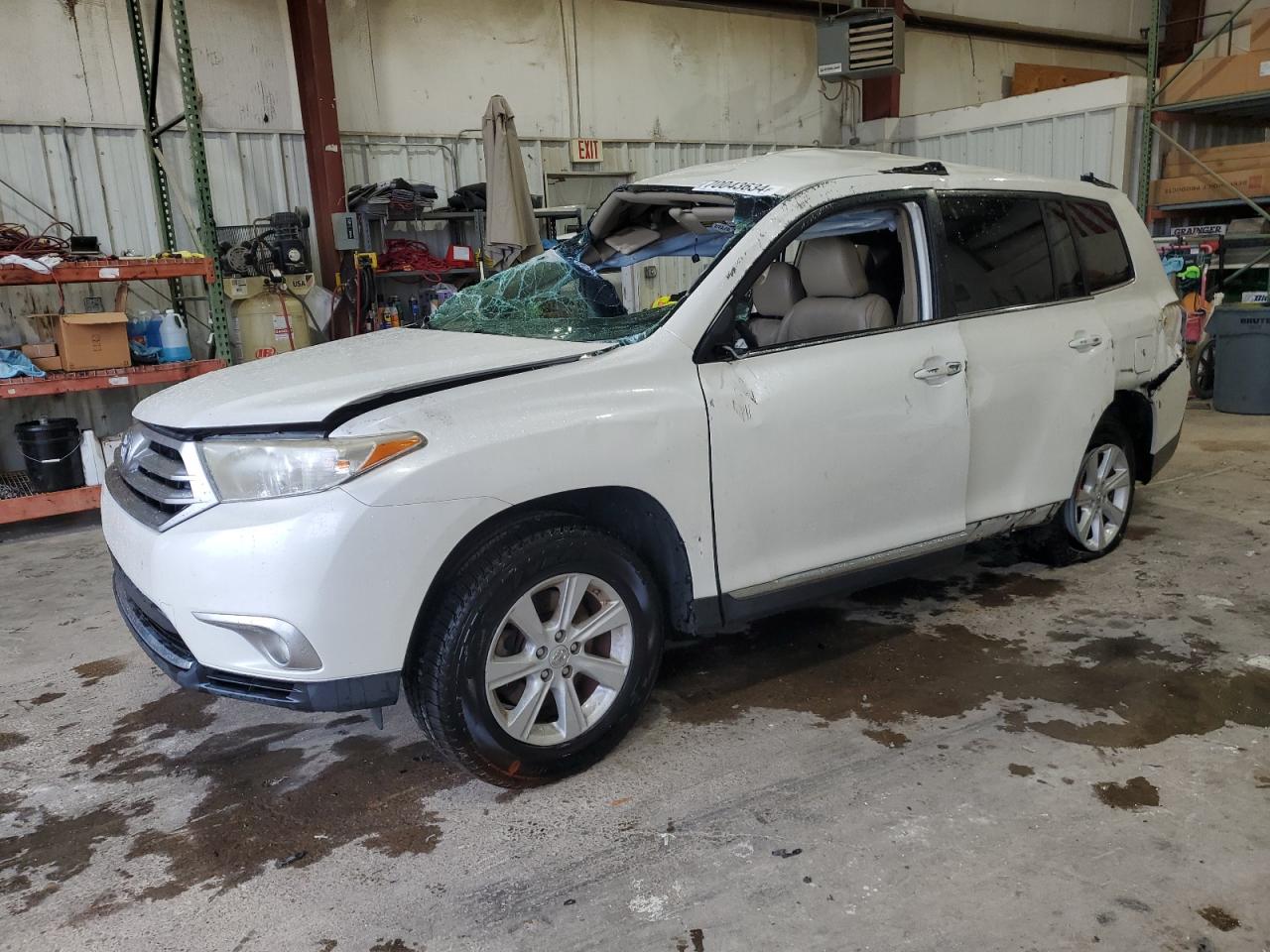 VIN 5TDZA3EH8DS046490 2013 TOYOTA HIGHLANDER no.1