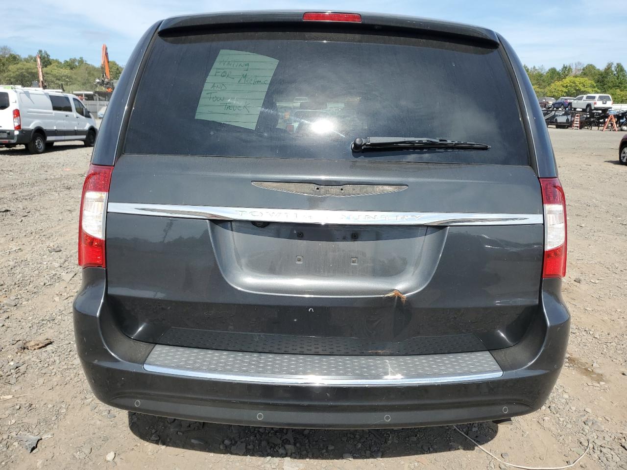 2011 Chrysler Town & Country Touring L VIN: 2A4RR8DG3BR779836 Lot: 72330494