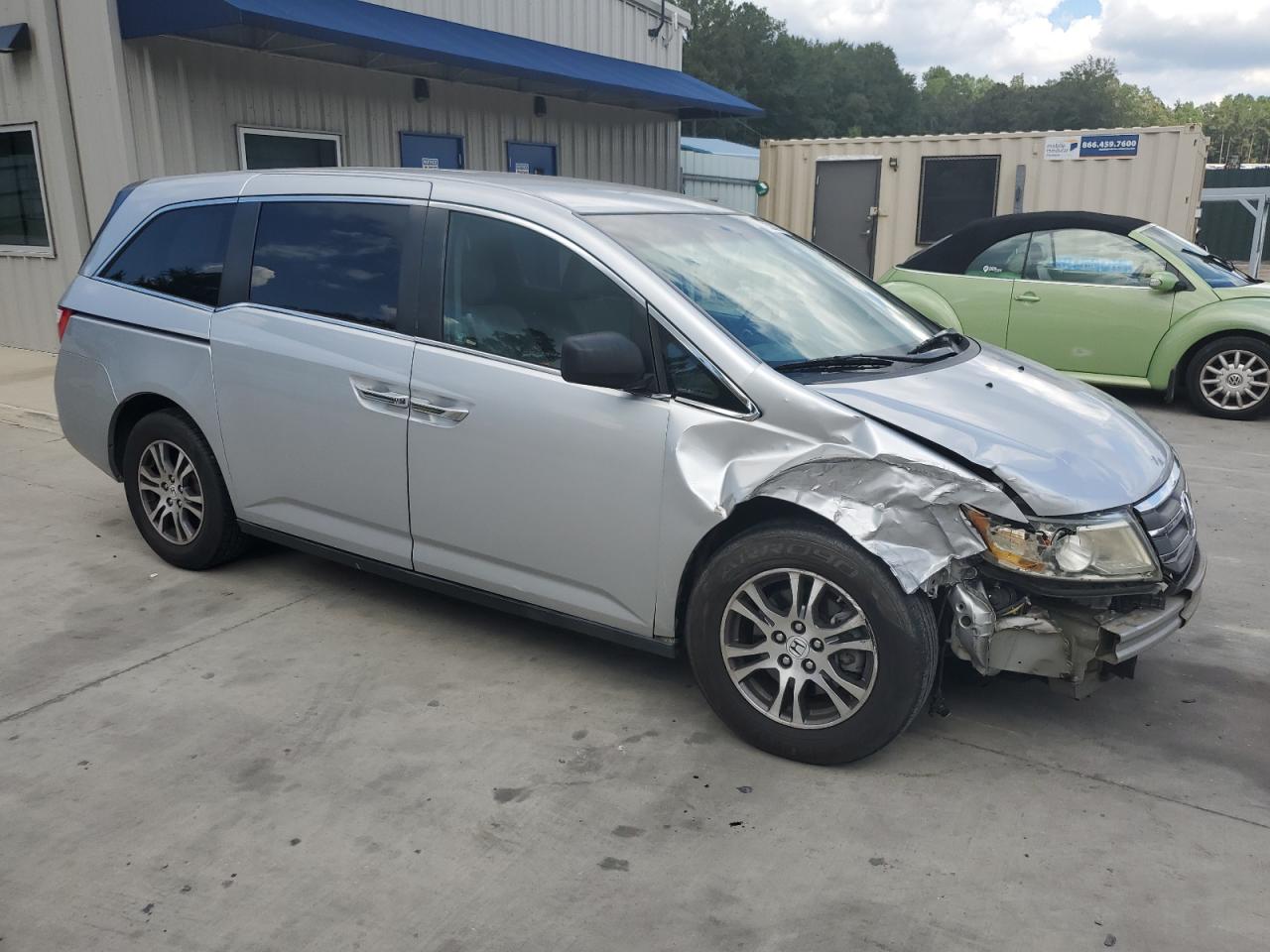 2011 Honda Odyssey - Image 4