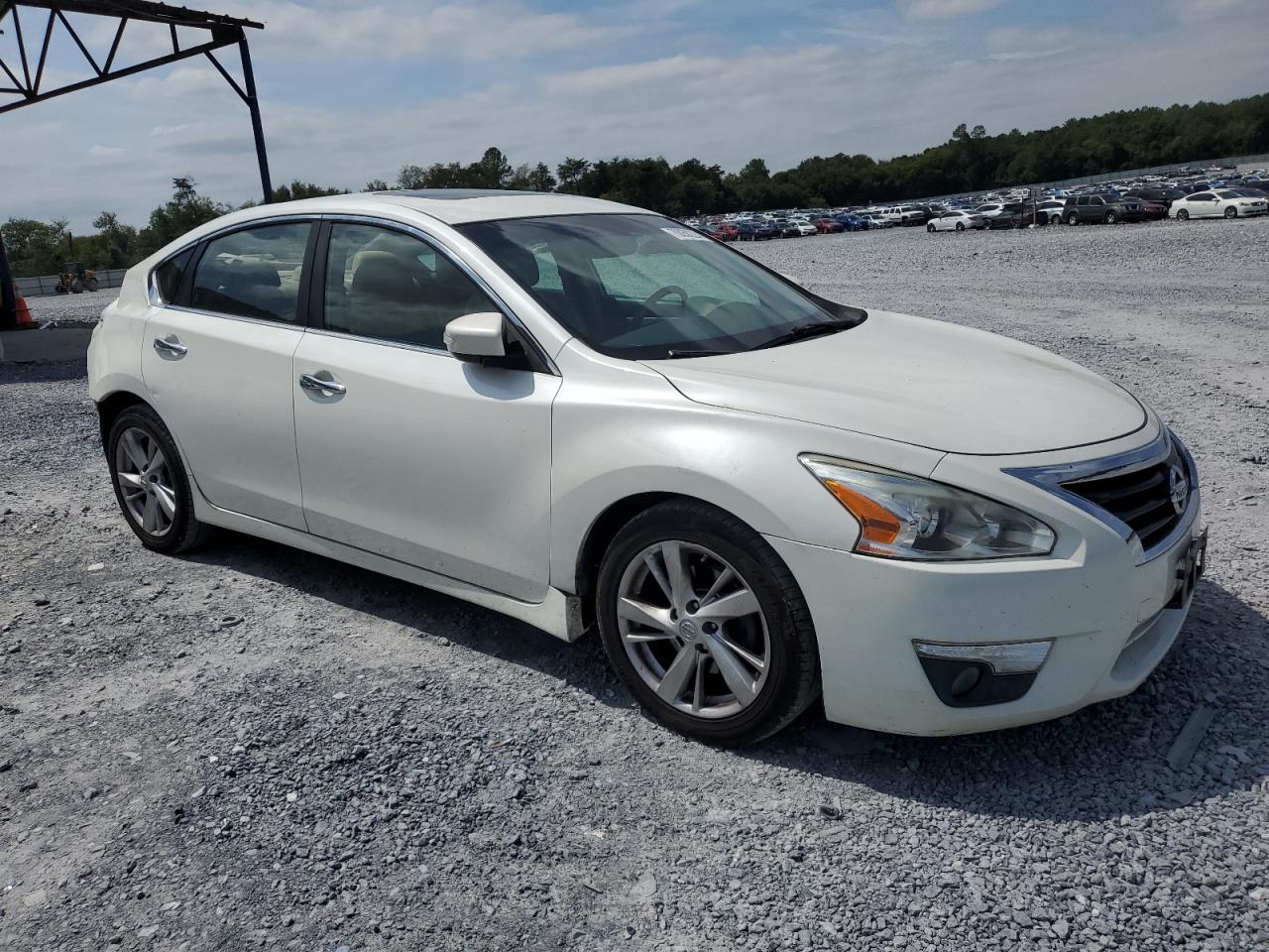 2013 Nissan Altima - Image 4
