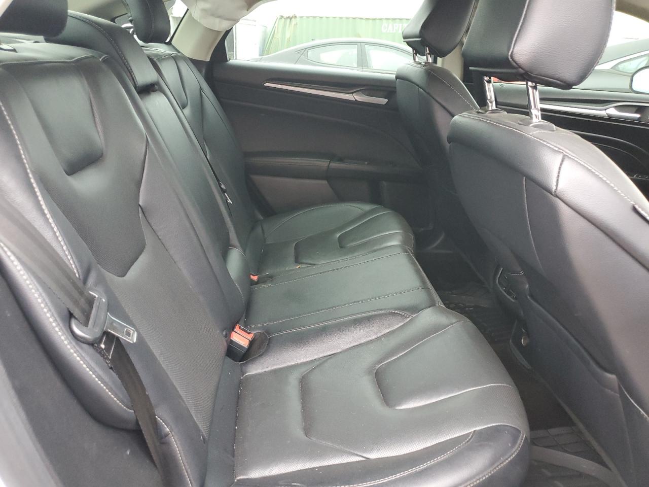 2020 Ford Fusion - Image 10