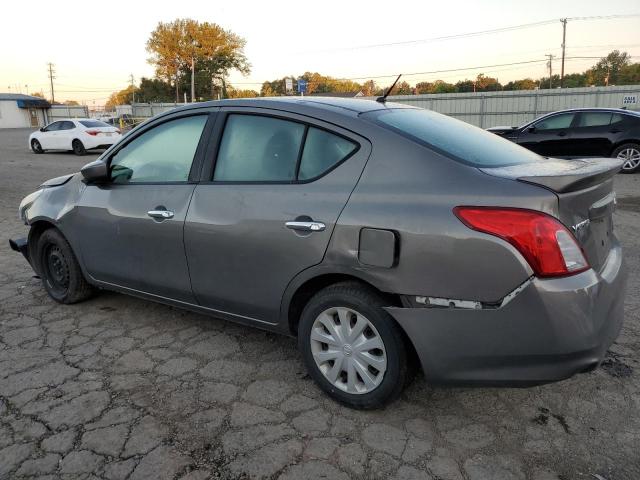  NISSAN VERSA 2017 Серый