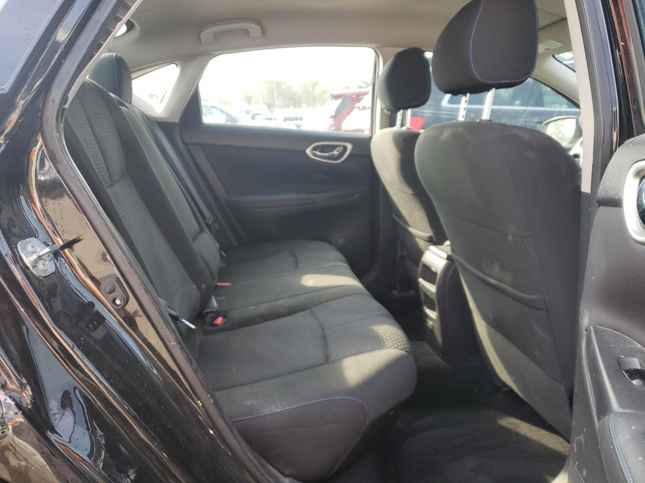 3N1AB7AP0JY311411 2018 Nissan Sentra S