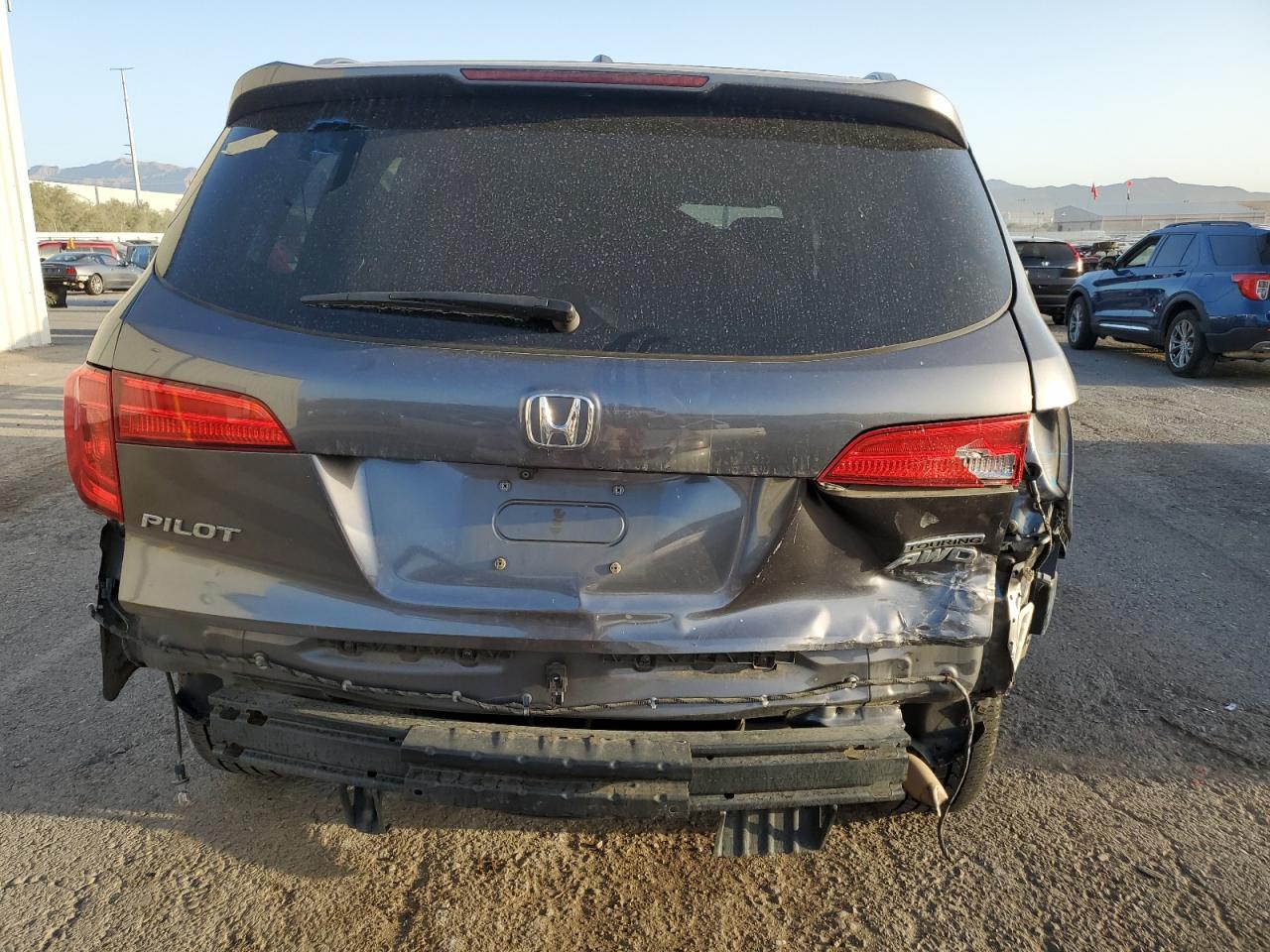 5FNYF6H92HB009089 2017 Honda Pilot Touring