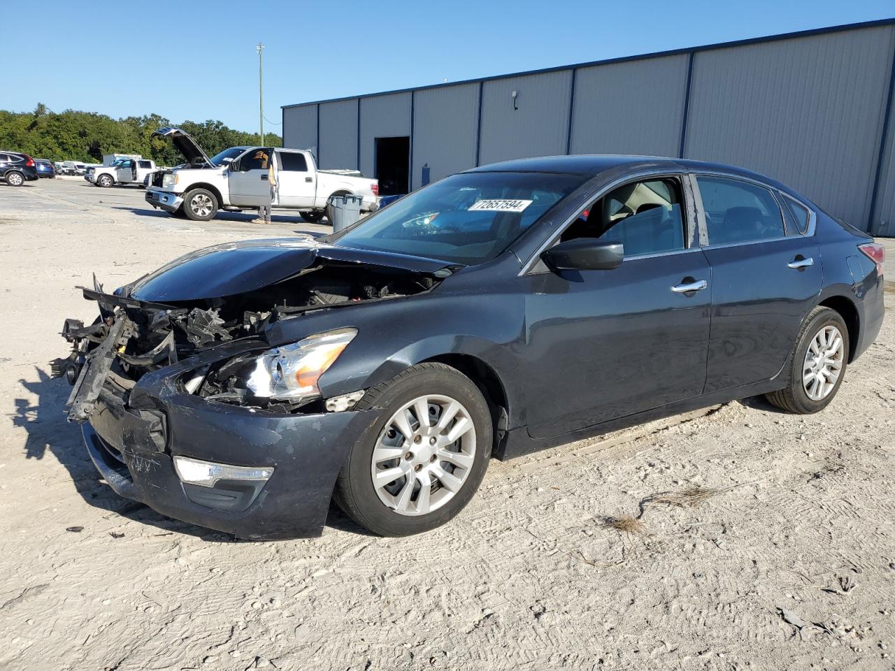 2015 Nissan Altima - Image 1