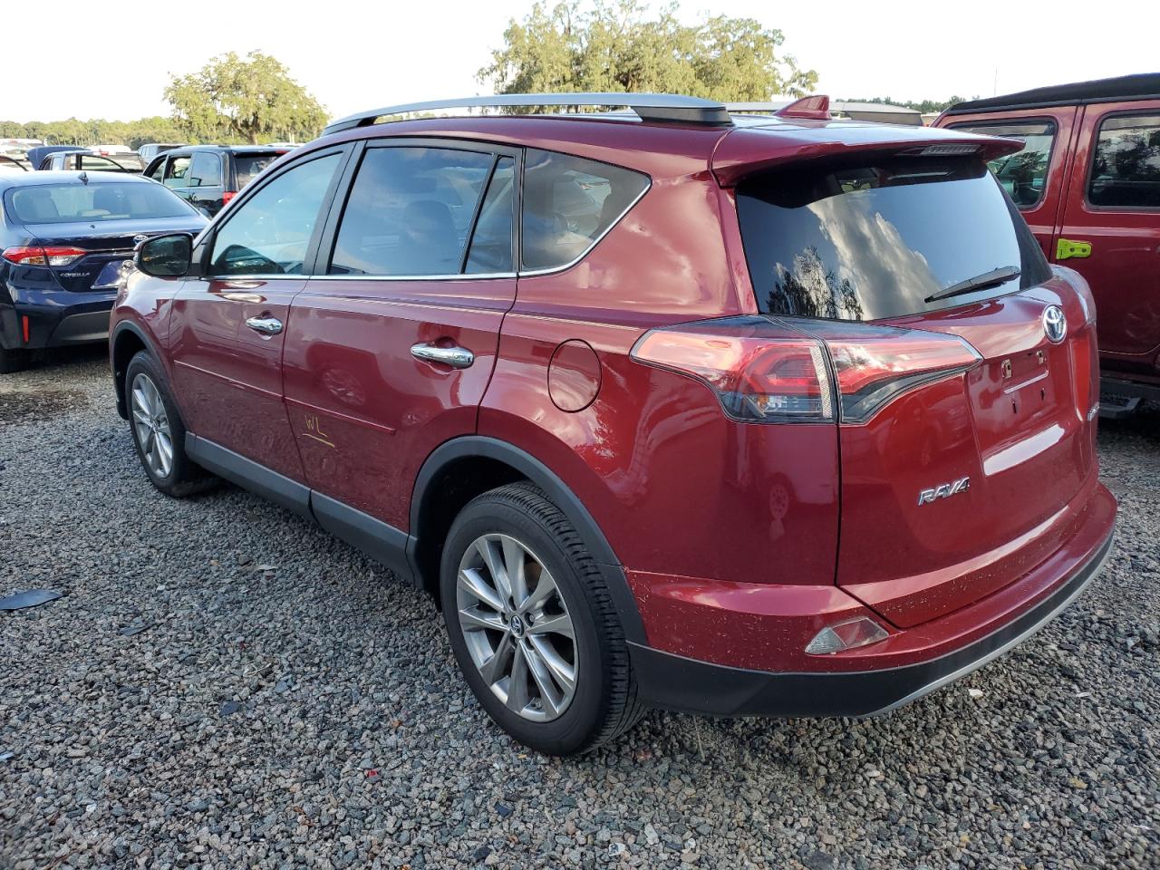 2T3YFREV5JW445731 2018 TOYOTA RAV 4 - Image 2