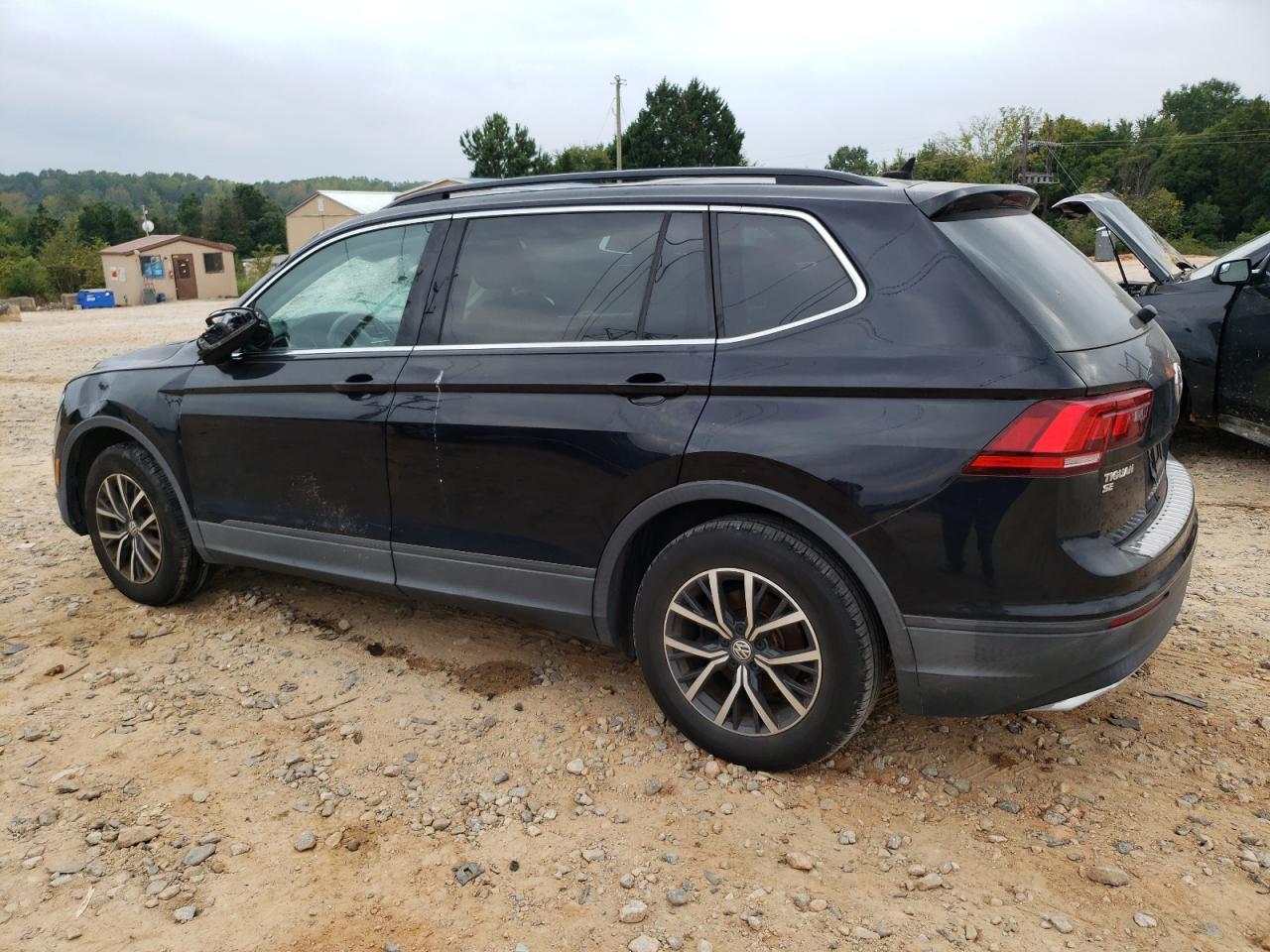 3VV3B7AX0KM159484 2019 Volkswagen Tiguan Se