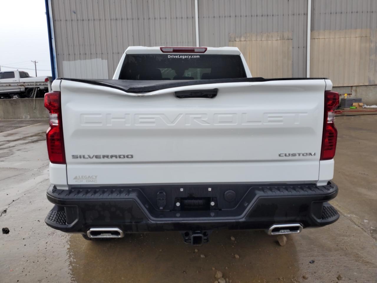 2024 Chevrolet Silverado K1500 Trail Boss Custom VIN: 3GCUDCE81RG321446 Lot: 72214744