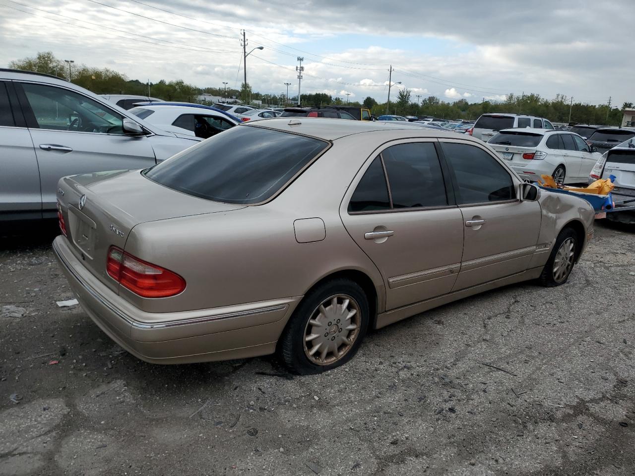 2000 Mercedes-Benz E-klasse - Image 3