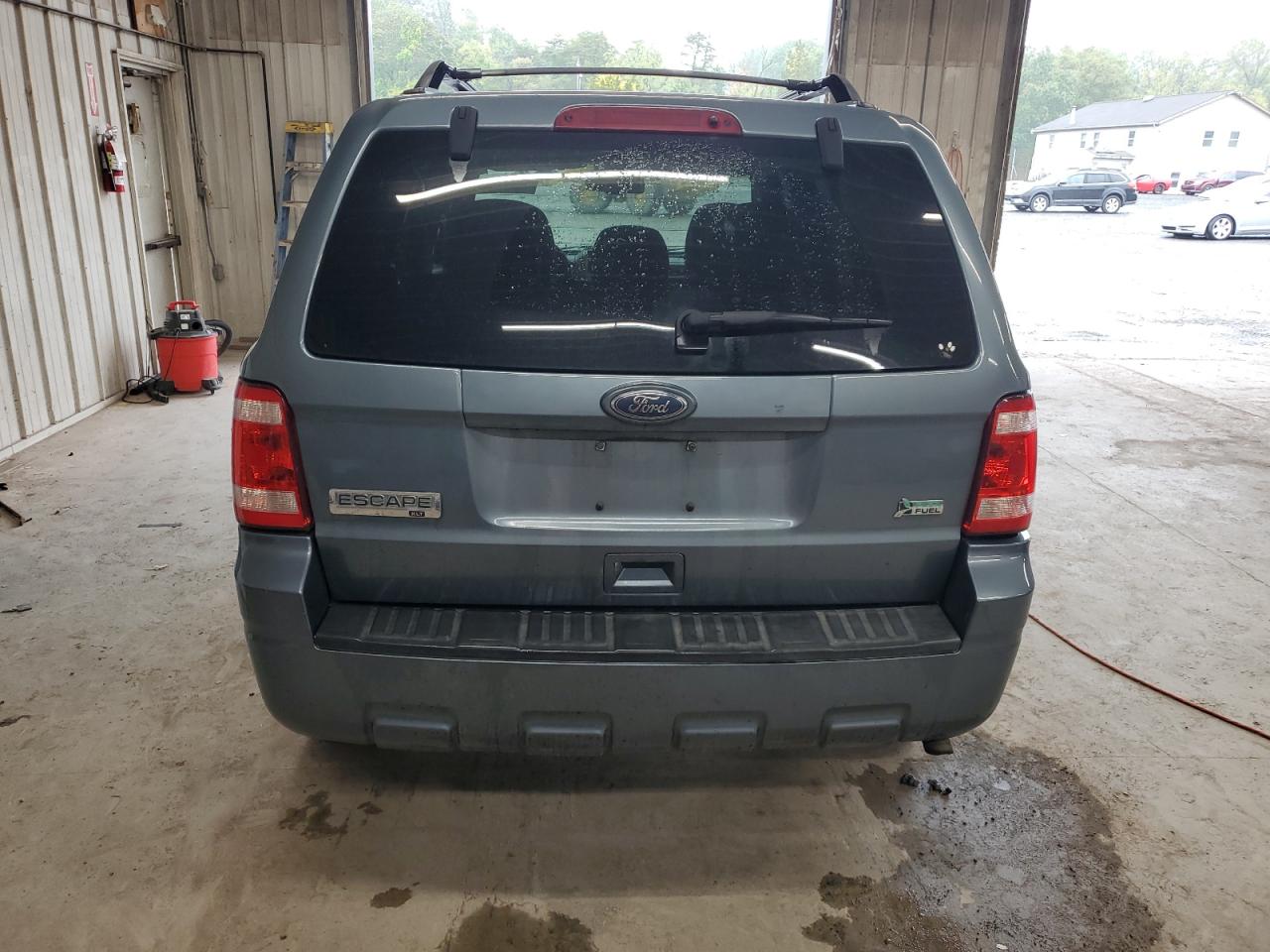 2010 Ford Escape - Image 6