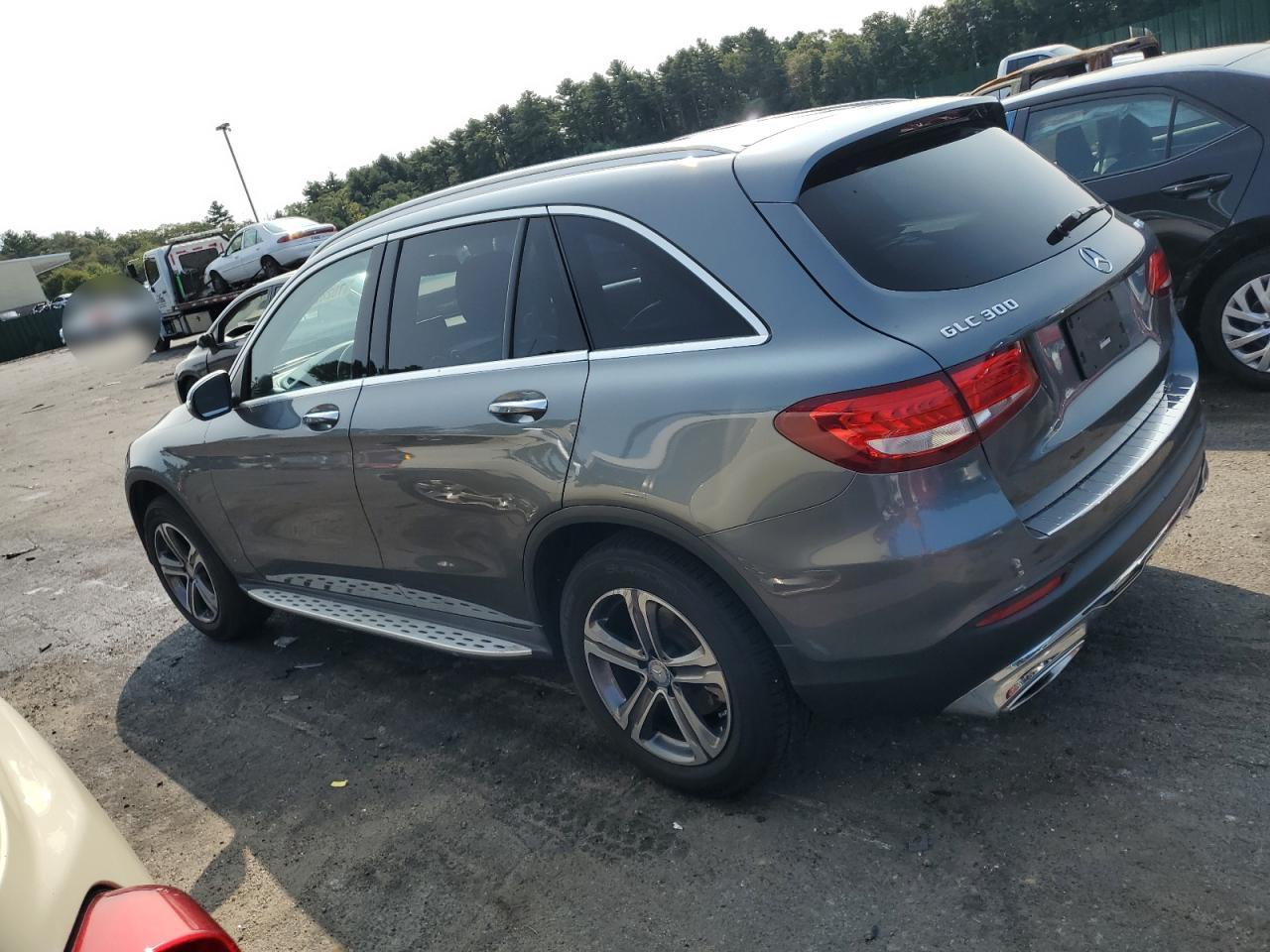 2016 Mercedes-Benz GLC - Image 2