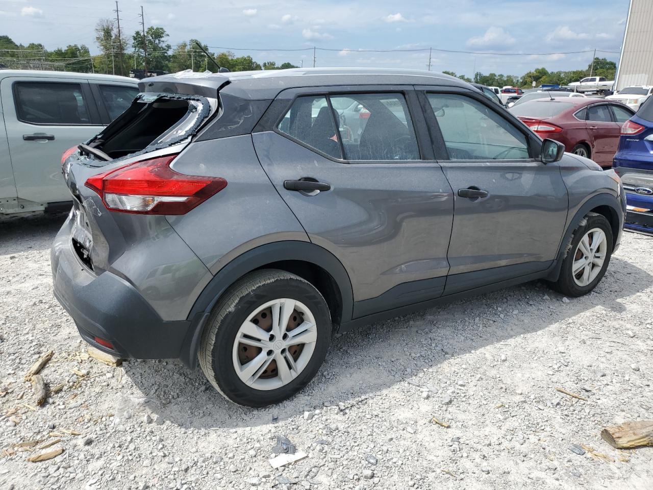 2018 Nissan Kicks S VIN: 3N1CP5CU5JL511523 Lot: 68887404