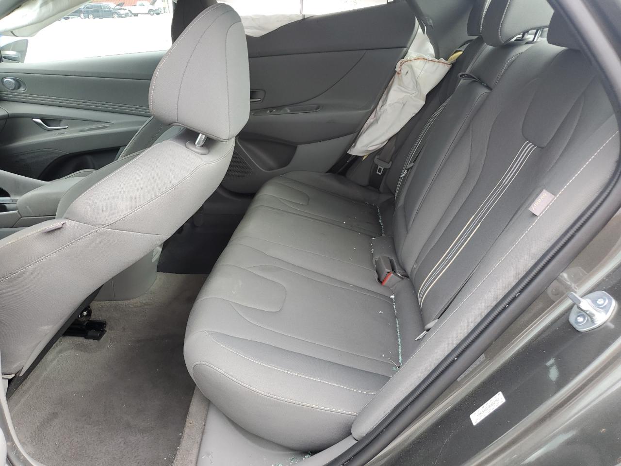 2024 Hyundai Elantra - Image 10