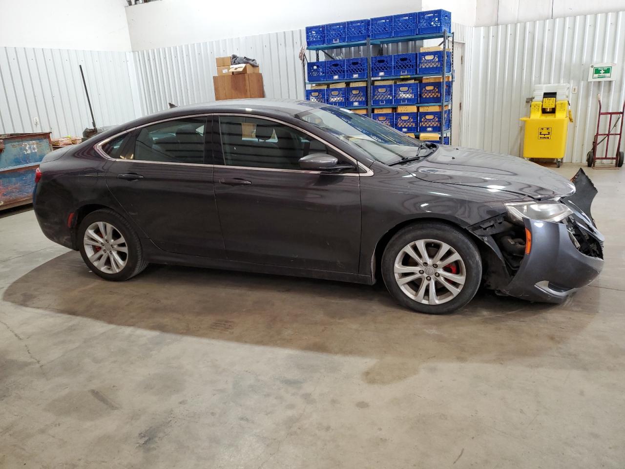 2016 Chrysler 200 - Image 4