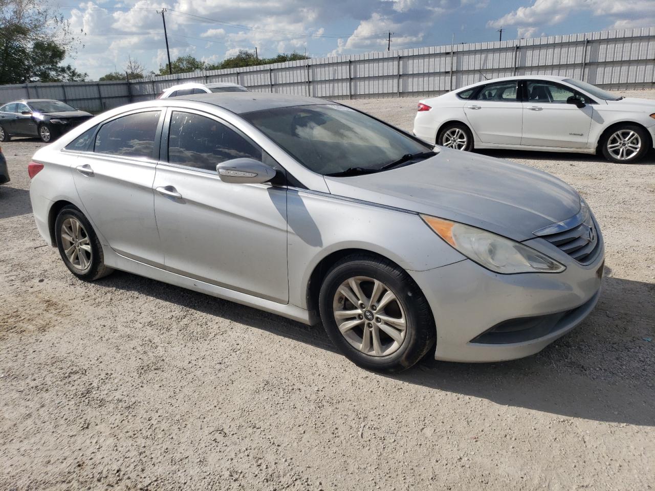 VIN 5NPEB4AC7EH859533 2014 HYUNDAI SONATA no.4