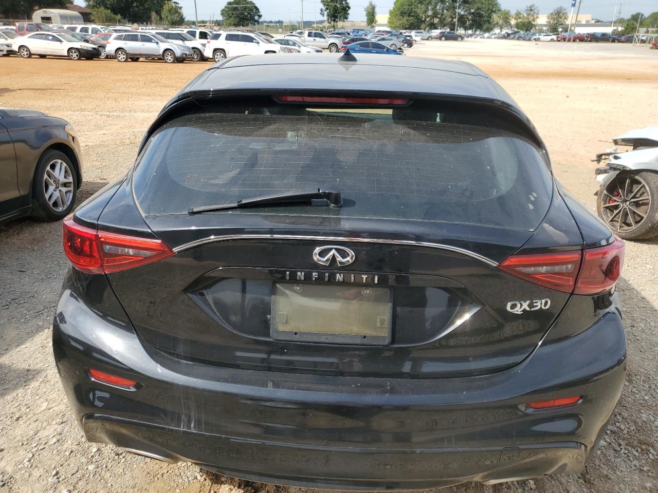 2017 Infiniti Qx30 Base VIN: SJKCH5CP1HA035421 Lot: 70329554