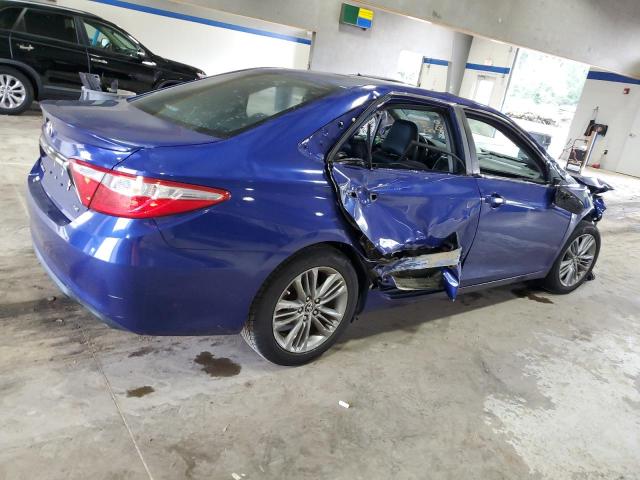 Sedans TOYOTA CAMRY 2016 Granatowy