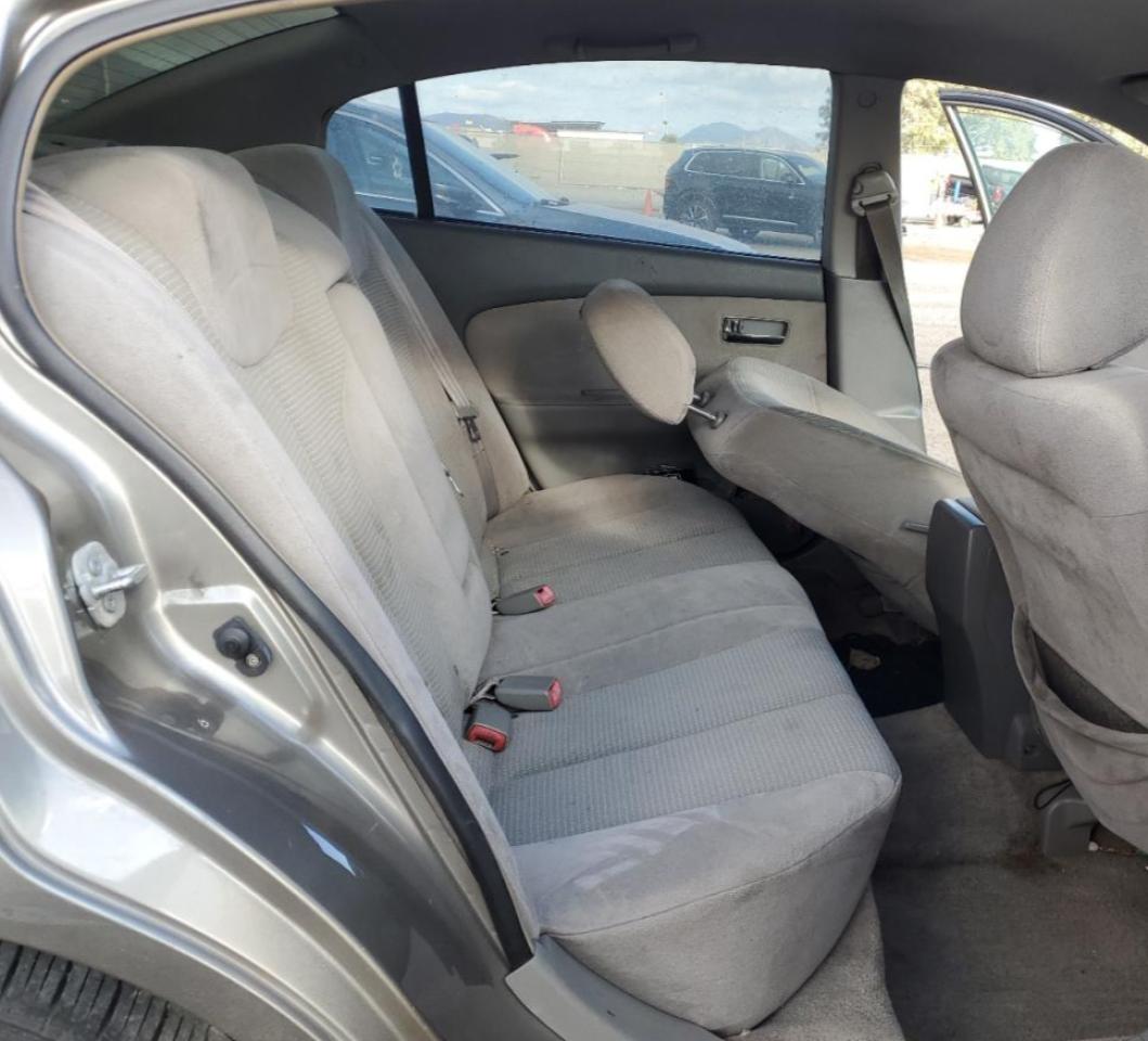 2005 Nissan Altima - Image 10