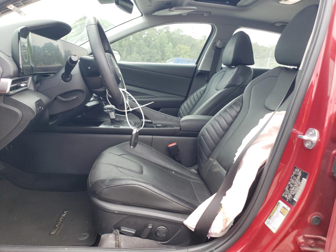 2023 Hyundai Elantra - Image 7
