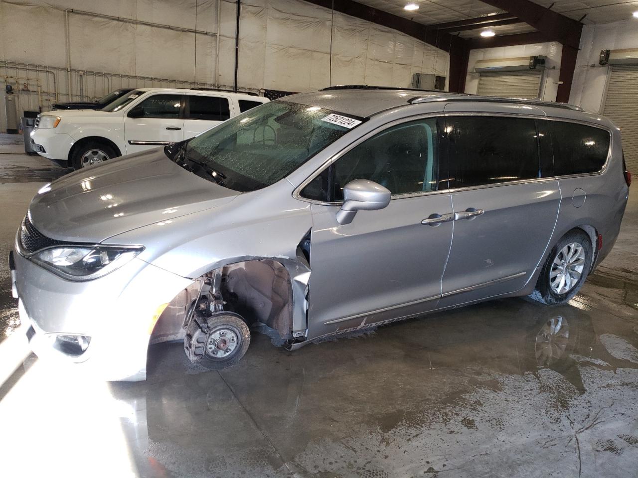 2019 Chrysler Pacifica - Image 1