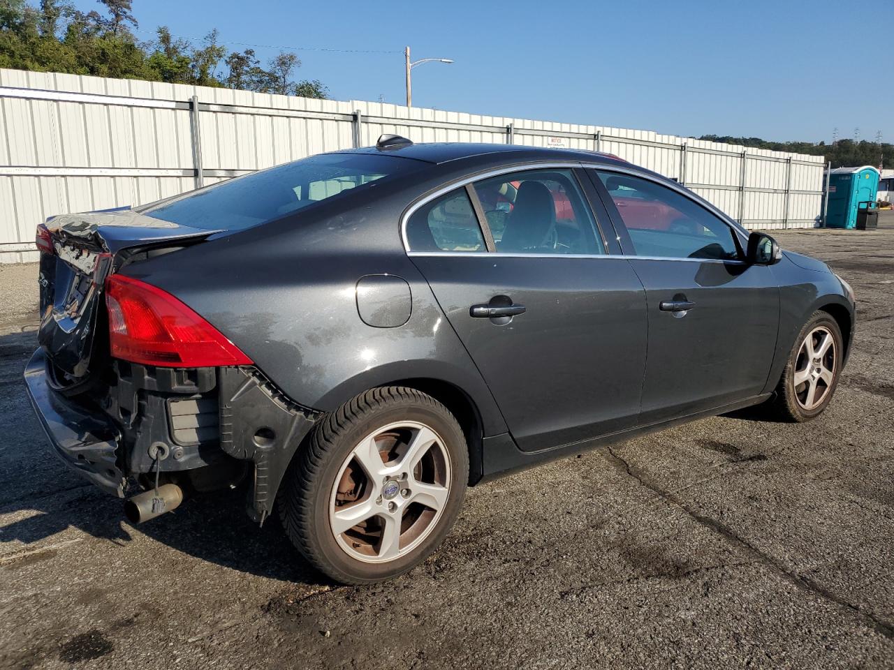 VIN YV1612FS4D2187615 2013 VOLVO S60 no.3