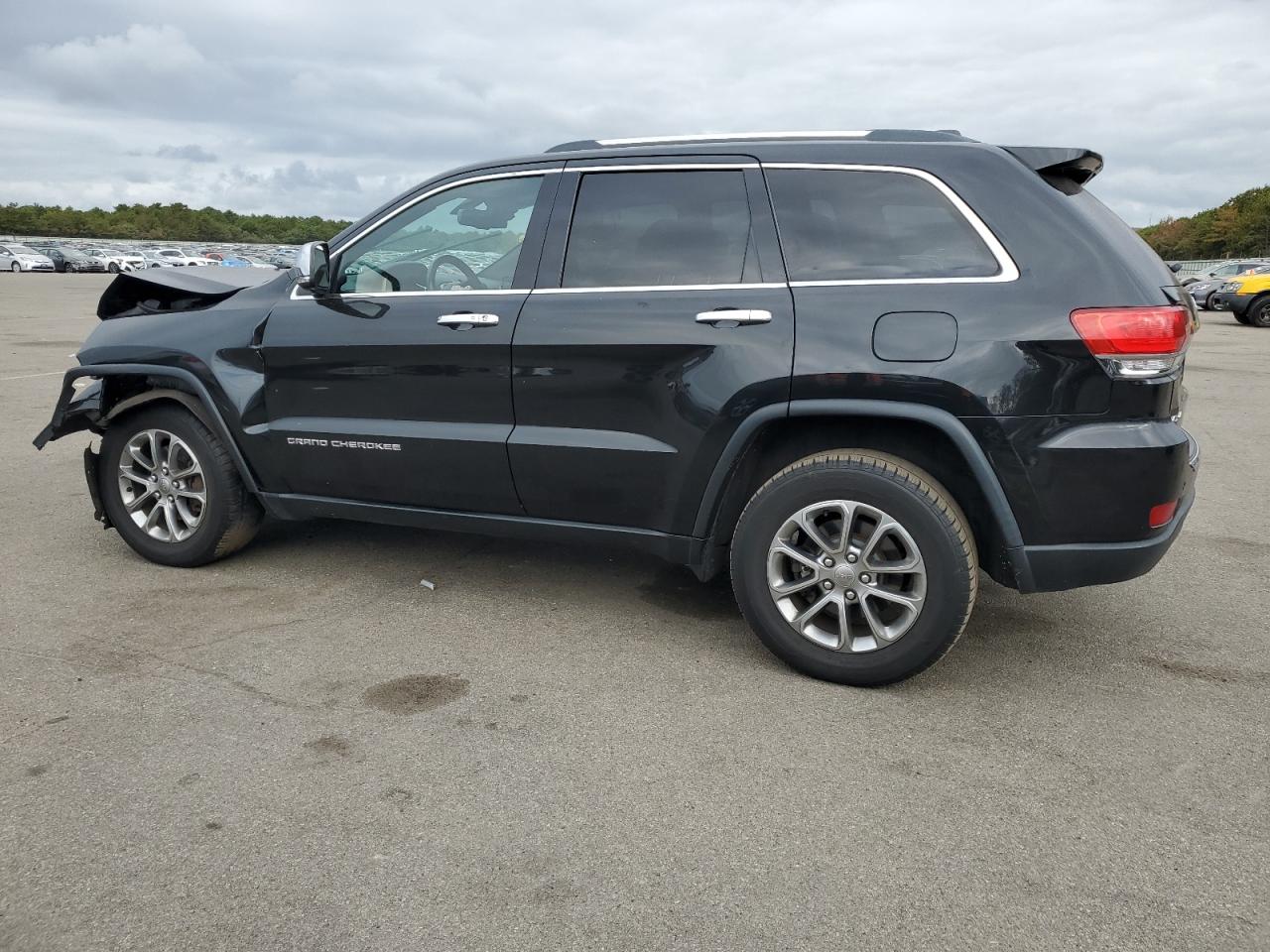 1C4RJFBG3FC734138 2015 JEEP GRAND CHEROKEE - Image 2