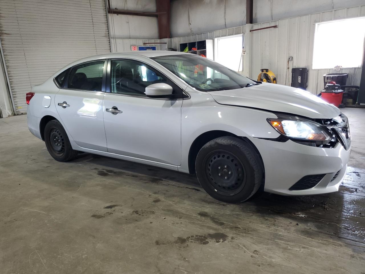 VIN 3N1AB7AP8KY257230 2019 NISSAN SENTRA no.4