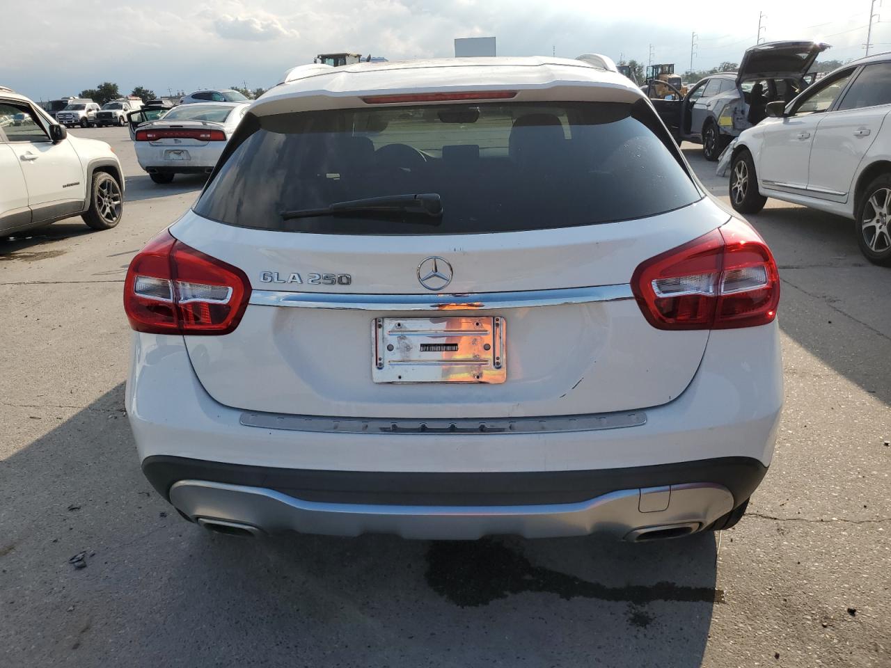 WDCTG4EB7JJ493885 2018 Mercedes-Benz Gla 250