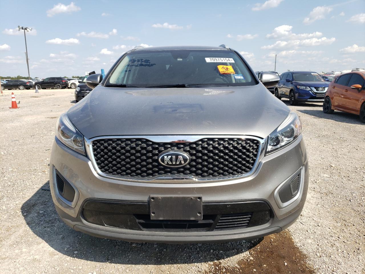 5XYPG4A3XHG239992 2017 Kia Sorento Lx