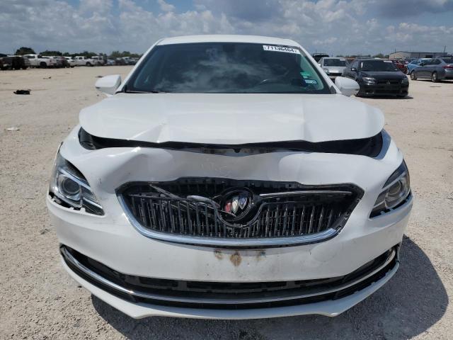  BUICK LACROSSE 2017 Biały