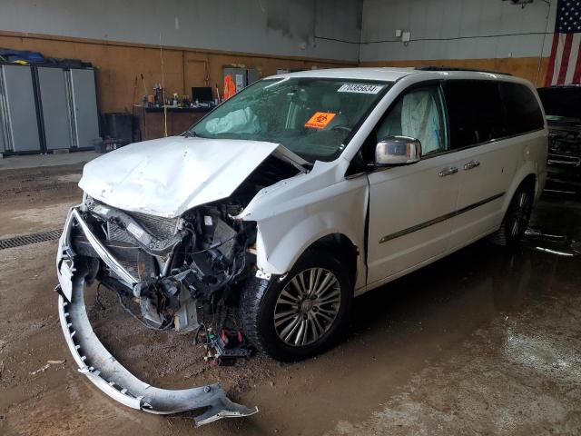 2014 Chrysler Town & Country Touring L